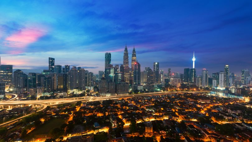 iStock 976354264 Malaysia 810x456 - Difference of public and private sector
