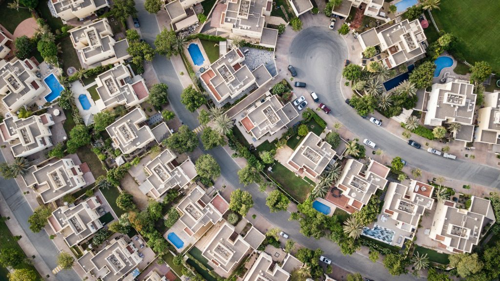 pexels the lazy artist gallery 1642125 1024x575 - How to Avoid Making the Following Mistakes When Searching for A Residence
