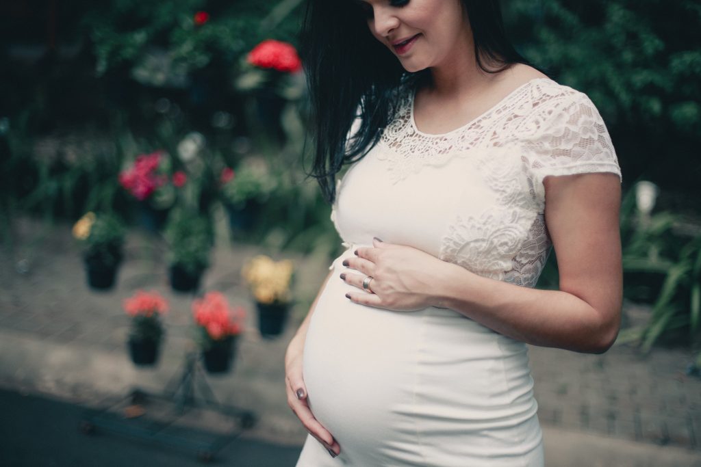 pexels garon piceli 2100341 1024x683 - What To Expect When You're Expecting: Clothing Edition